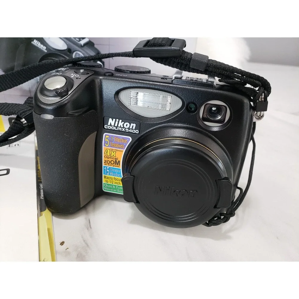 Nikon COOLPIX E5400 5.1MP Digital Camera